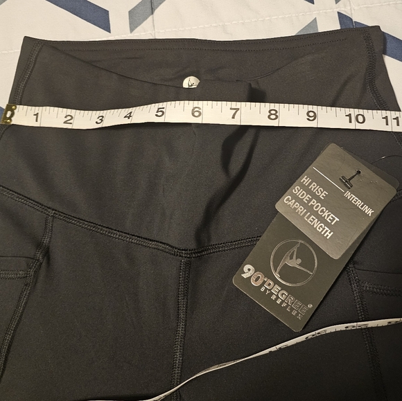 Yoga Capris - Yoga Leggings - Yoga Capris for Women size XS. BRAND NEW - Picture 8 of 11